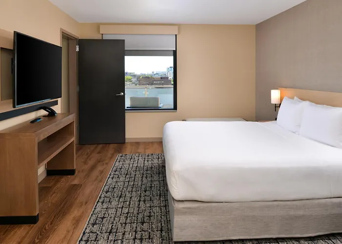 Hyatt Place Wicker Park Hotel 3*