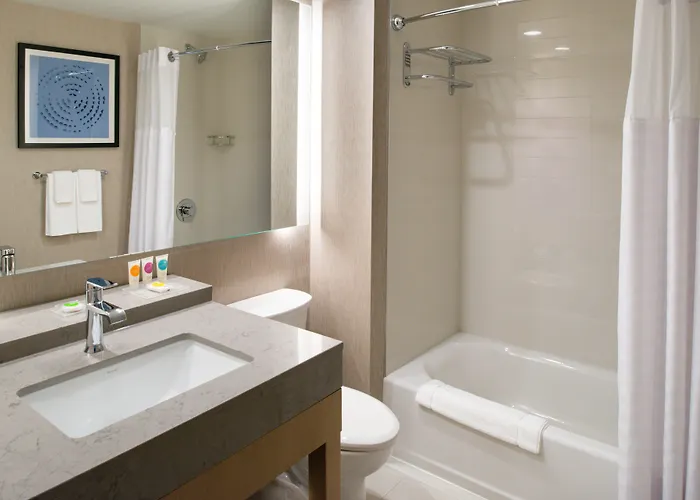 Hyatt Place Wicker Park 3*